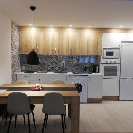 Apartamento Cinema Apartment Oviedo Ngoại thất bức ảnh