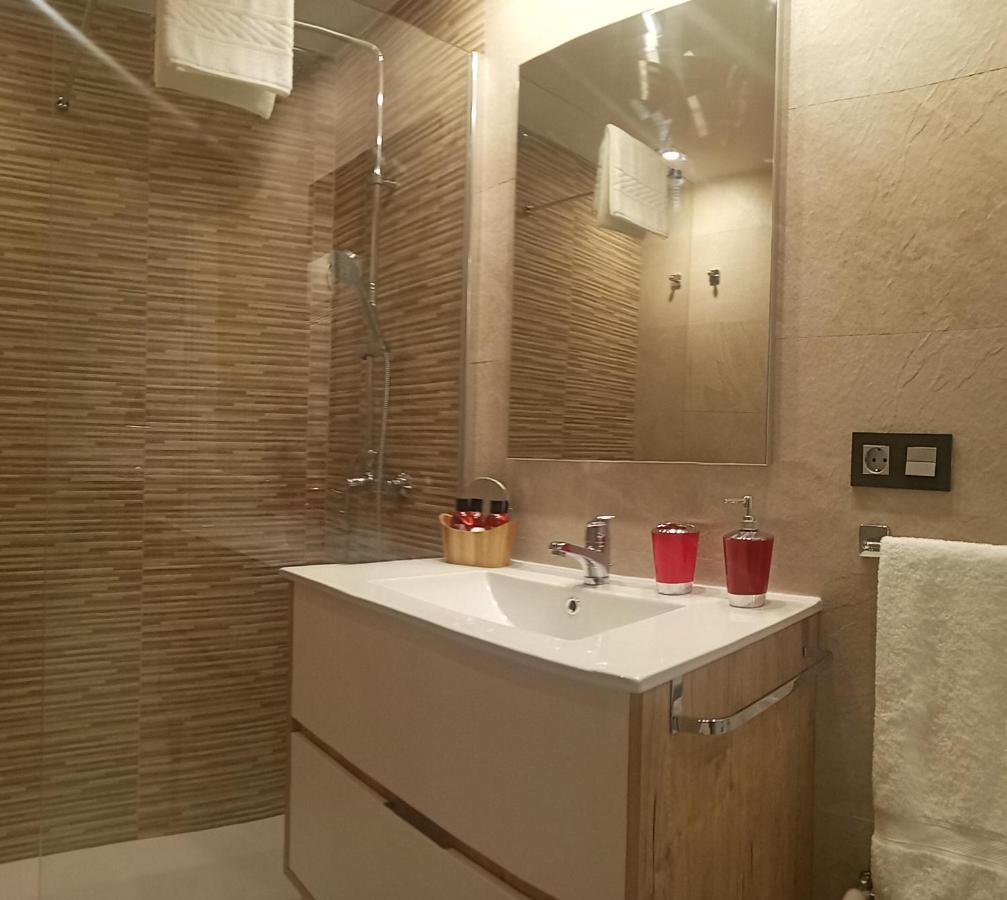 Apartamento Cinema Apartment Oviedo Ngoại thất bức ảnh