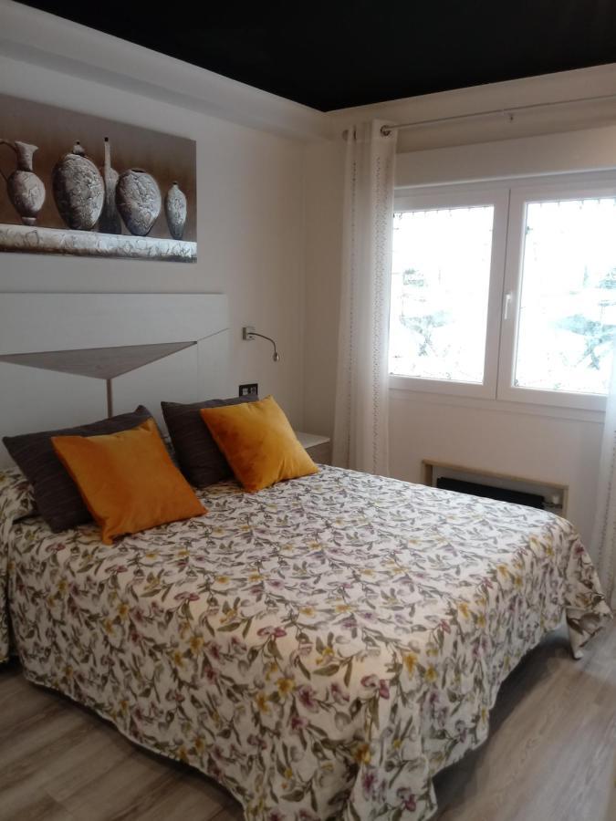 Apartamento Cinema Apartment Oviedo Ngoại thất bức ảnh